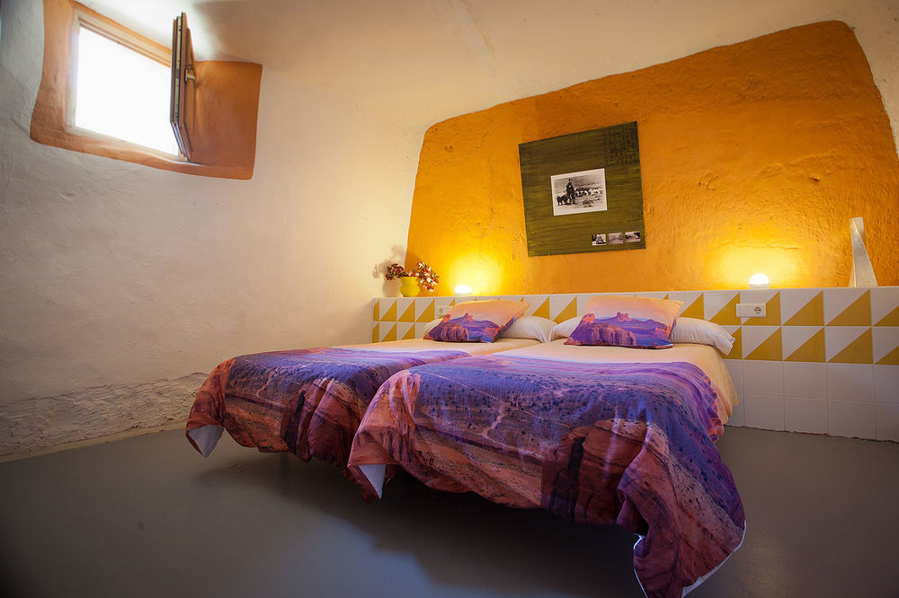 Cuevas Rurales Bardeneras Hotell Valtierra Exteriör bild